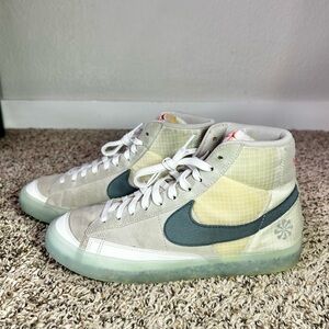 Nike Blazer Mid '77 Men’s Size 8 DH4505-200 Basketball Shoes Cream Suede Sneaker